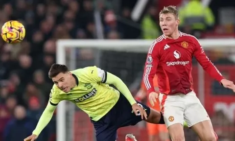 Rasmus Hojlund lại lạc lối