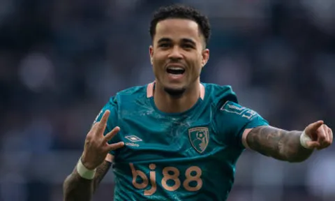 Newcastle bị Bournemouth cắt mạch 9 trận thắng