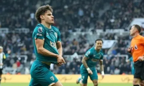 3 mục tiêu sẽ giúp Real quên đi Alphonso Davies