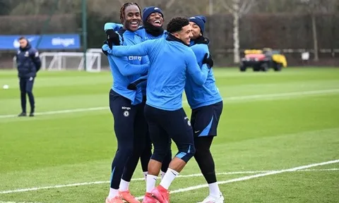 5 điều được phát hiện trong buổi tập của Chelsea: Thử nghiệm mới; Thái độ Nkunku trước tin ra đi