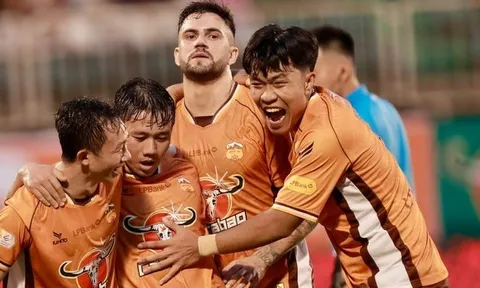 Cựu cầu thủ HAGL liên tục tỏa sáng khi sang Thái Lan thi đấu