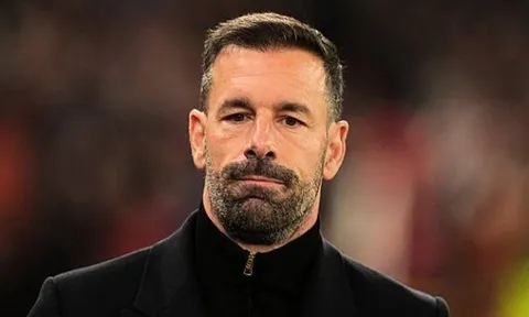 Van Nistelrooy vỡ mộng,  Leicester City thua 7 trận liên tiếp