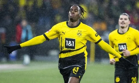 MU có thể thực hiện thương vụ kép khôn ngoan với Dortmund