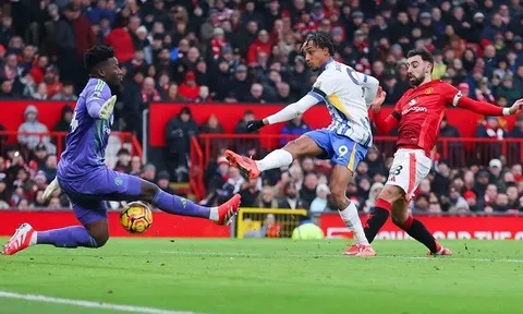 Premier League ra thông báo sau quyết định gây tranh cãi của VAR trong trận MU - Brighton