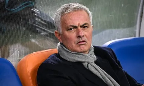 Fenerbahce thắng dễ, Mourinho hết lời khen ngợi 1 cái tên