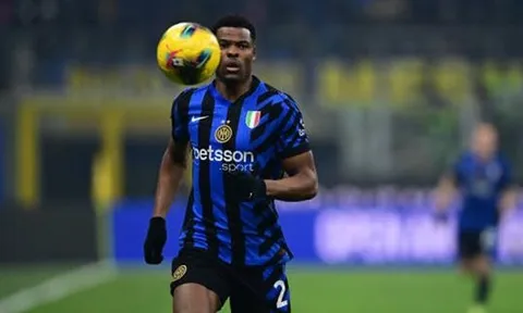 Sao Inter "phớt lờ" Napoli trong cuộc đua giành Scudetto