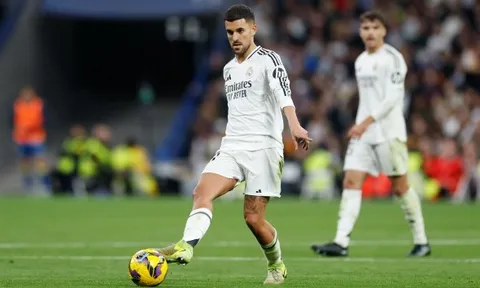 "Tôi chắc chắn sẽ ở lại Real Madrid"