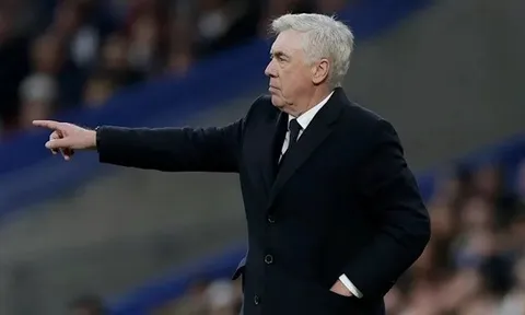 Arne Slot nói thẳng về chuyện tương lai của bộ ba Liverpool