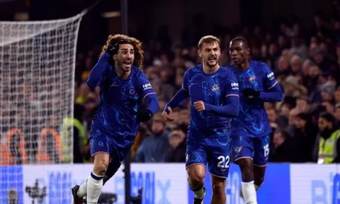 Hạ gục Wolves, Chelsea bay vào top 4 Premier League