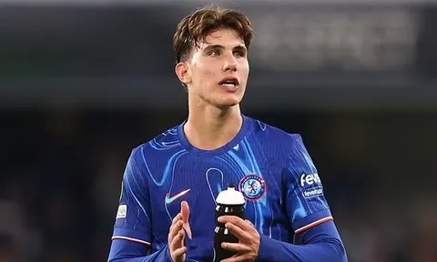 Lazio ra giá cho tiền vệ Chelsea