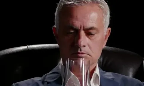 Mourinho có nghề tay trái bất ngờ