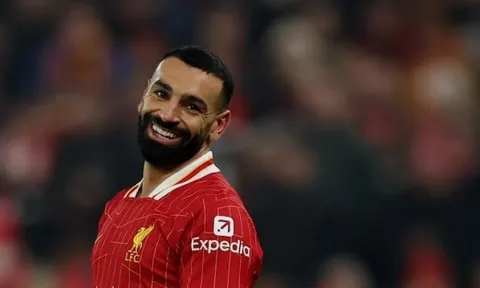 Thắng Lille, Mohamed Salah úp mở về tương lai