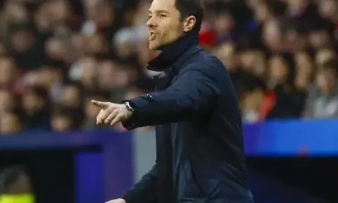 Thua Atletico, Alonso nói thẳng cơ hội vào top 8 của Leverkusen
