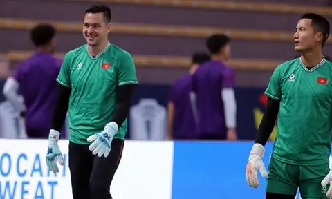Cơn đau đầu dễ chịu dành cho HLV Kim Sang-sik