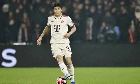 Kompany lên tiếng bênh vực tội đồ của Bayern
