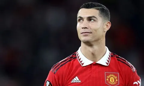 Lý do gây sốc đằng sau việc nhà Glazer tránh đưa MU đến Tampa, Ronaldo đã đúng