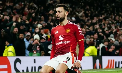 Bruno Fernandes nhấn mạnh giá trị của MU, ca ngợi tài năng trẻ Collyer