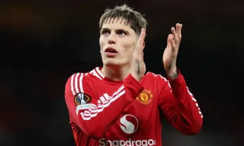Ferdinand phân tích khả năng Garnacho rời MU tới Chelsea
