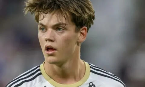 Xác nhận! Sverre Nypan có mặt ở Manchester