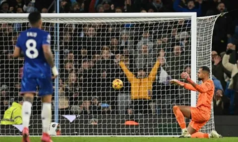 Chelsea tin Sanchez, đem thủ môn ''đẳng cấp'' cho mượn