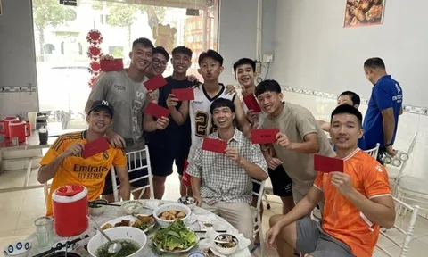 Điểm tin bóng đá Việt Nam 26/1: Công Phượng lì xì cho các đồng đội; Malaysia tăng cường nhập tịch để đấu ĐT Việt Nam