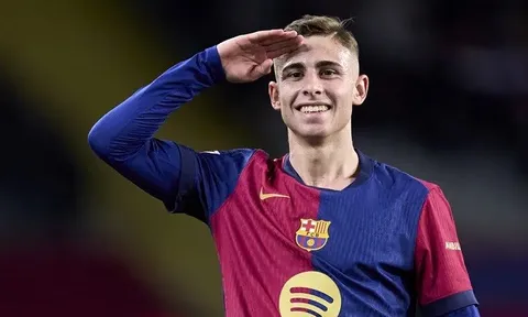 Fermin Lopez hạnh phúc với cú đúp cho Barcelona