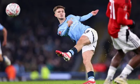 NÓNG! Leverkusen muốn thâu tóm "báu vật" của Man City