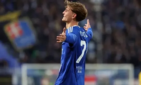 Real Madrid quyết giữ Nico Paz bất chấp áp lực từ Como