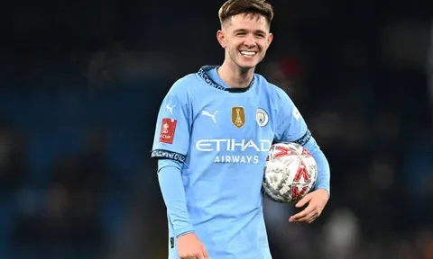 Xabi Alonso chèo kéo, Guardiola cần phải làm gì với James McAtee?