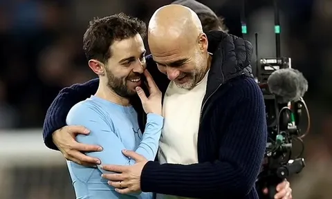 Guardiola xuất hiện với vết xước trên đầu khi Man City hạ Club Brugge