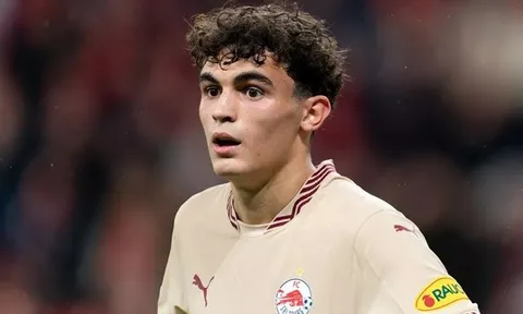 Liverpool tiếp tục cho Stefan Bajcetic đi 'du học'
