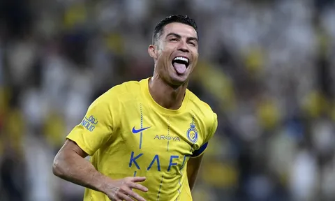 Ronaldo lập công, tiến gần cột mốc 1000 bàn thắng