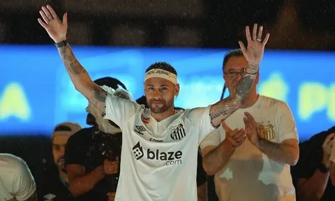 CHÍNH THỨC: 'Hoàng tử' về nhà, Neymar quay lại đội bóng cũ