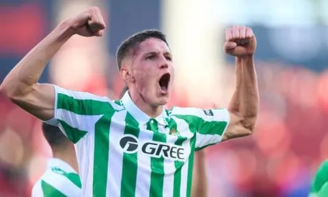 NÓNG! Man City gia nhập cuộc đua giành tiền vệ Real Betis