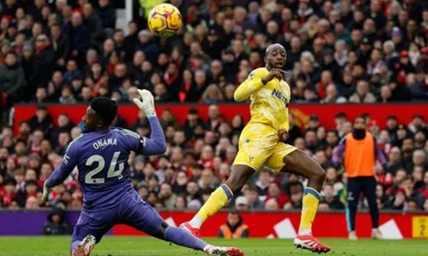 5 điểm nhấn Man Utd 0-2 Crystal Palace: Tân binh chào sân; Bó tay trước hung thần