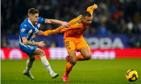 Thắng Real, HLV Espanyol nói thẳng trình độ của Mbappe