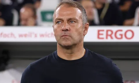 Flick đã nói gì trong giờ nghỉ để giúp Barca hạ Alaves?