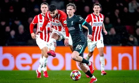 Đằng sau thương vụ ngày chót bị Liverpool từ chối