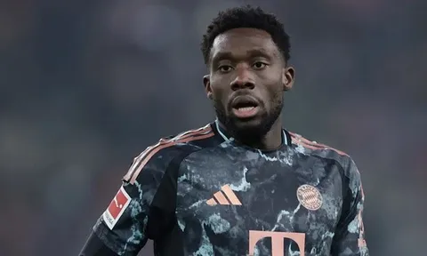 Davies từ chối Real, gật đầu thỏa thuận 4,5 năm với Bayern