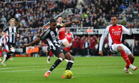 Bruno Guimaraes tấm tắc khen 1 cầu thủ sau trận thắng Arsenal