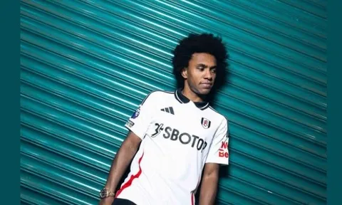 CHÍNH THỨC! Willian trở lại Premier League