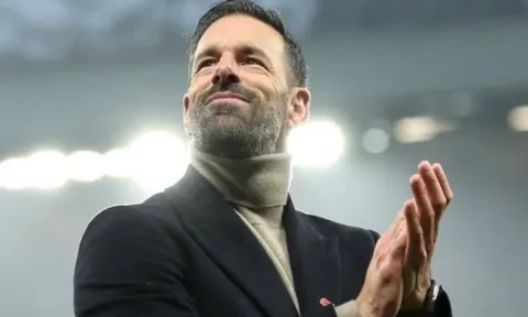 6 trận đấu đáng chú ý ở vòng 4 FA Cup: Van Nistelrooy trở lại Old Trafford