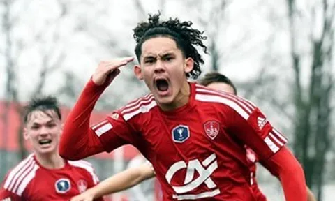 Aymeric Faurand-Tournaire, tiền đạo Việt kiều Pháp được HLV Kim Sang-sik chú ý, là ai?