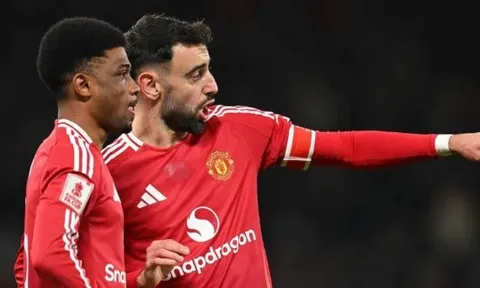 Bruno Fernandes tỏa sáng giúp Man United loại Leicester City khỏi FA Cup