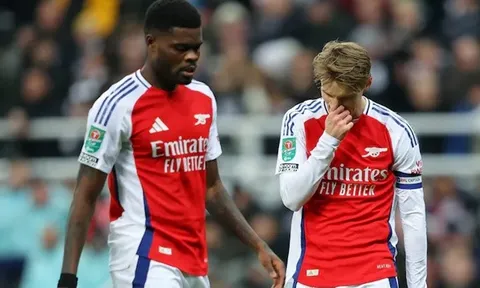 Cơn khát danh hiệu lảng vảng, Arsenal của Arteta gợi nhớ về Pochettino