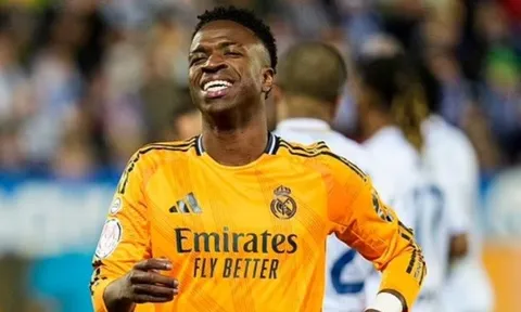 NÓNG! Vinicius Jr từ chối ký hợp đồng mới với Real