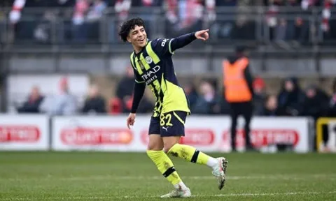Rico Lewis: "Chúng tôi biết rằng ai cũng muốn thấy Man City thất bại"