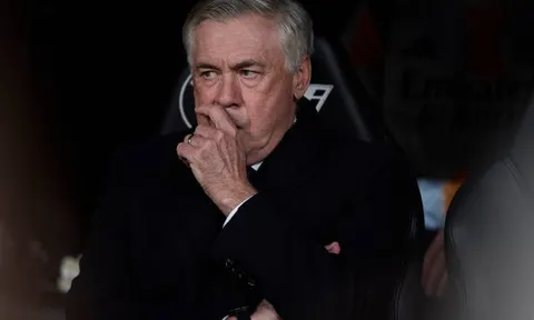Ancelotti: "Đừng hỏi nữa"