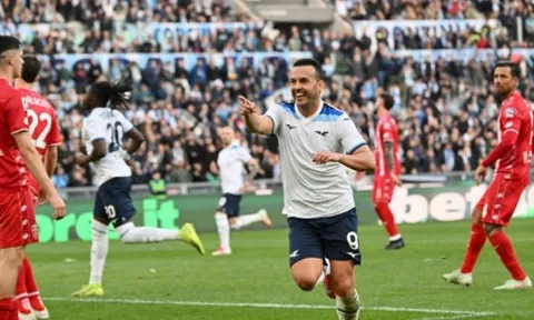 Dybala cứu nguy Roma, Lazio hủy diệt Monza với quân bài bí mật Pedro