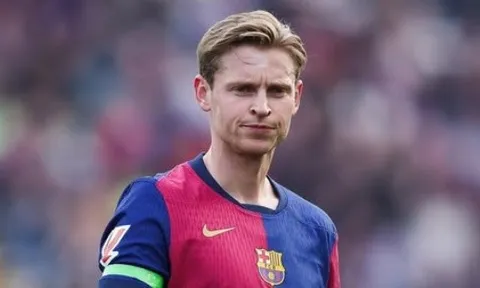 Flick ra quyết định về tương lai De Jong